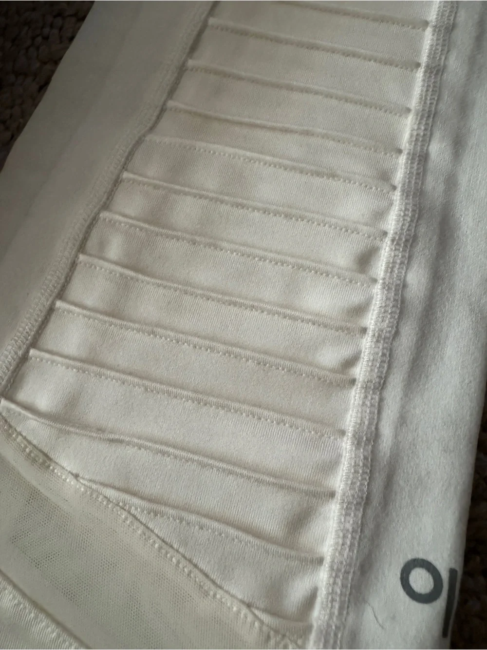 Alo Yoga vintage  off white moto legging